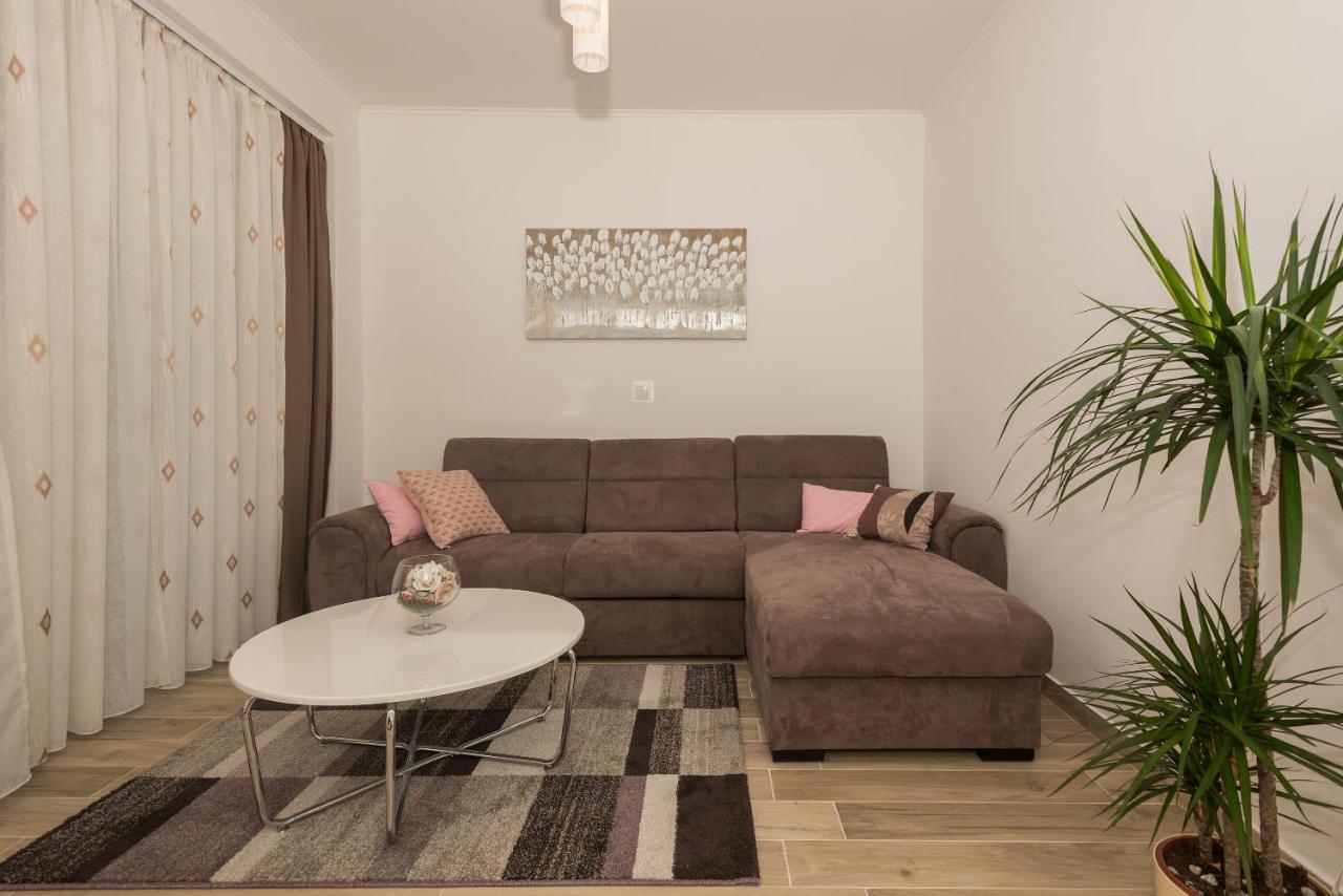 Apartman Pinto Makarska Zewnętrze zdjęcie